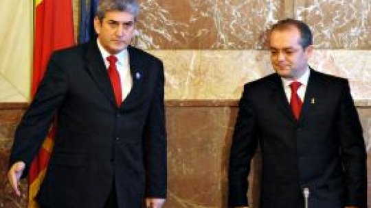 PD-L încearcă formarea unei majorităţi parlamentare