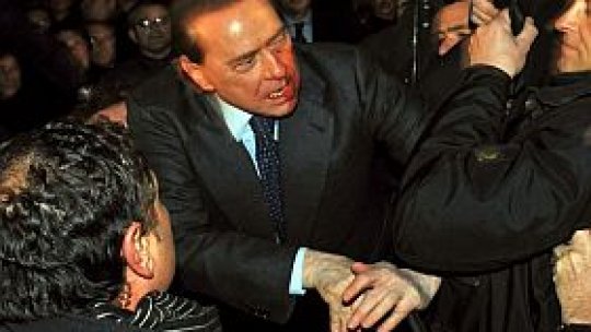 Berlusconi lovit cu "Domul din Milano"