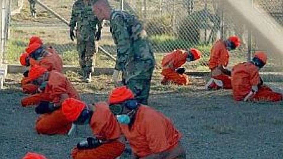 Deţinuţi din Guantanamo Bay transferaţi