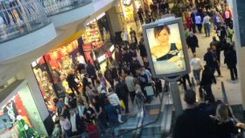 Criza a redus bugetul cheltuielilor de Crăciun