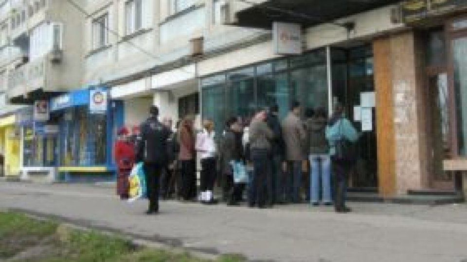 Sa combatem datoriile!