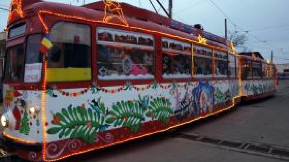Tramvaiul lui Moş Crăciun a sosit la Arad