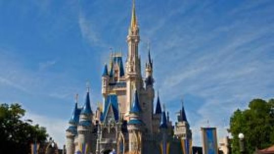Disney investeşte 465 milioane de dolari în extinderea parcului din Hong Kong 