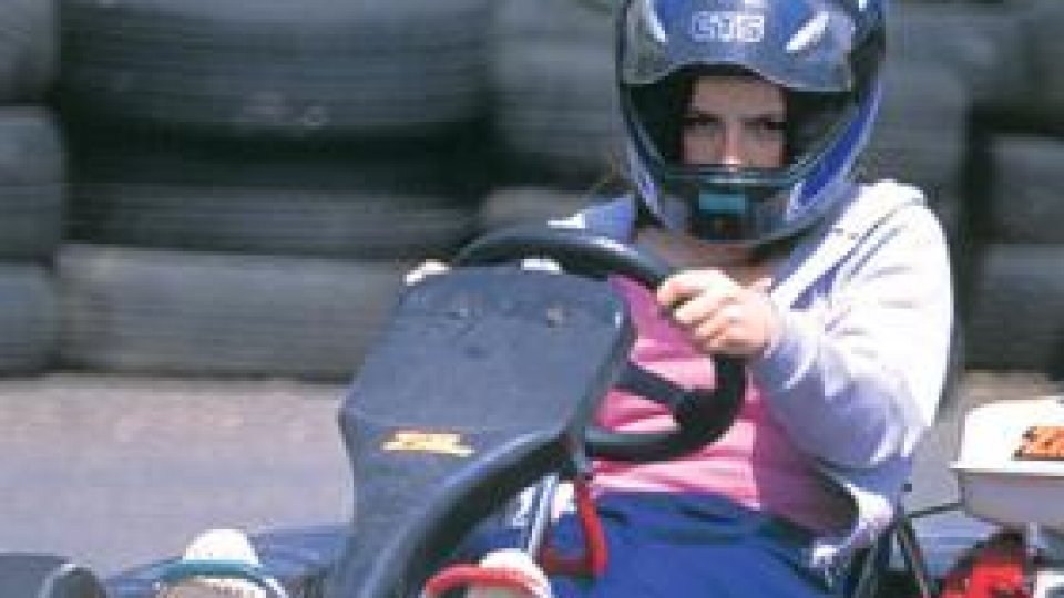 Adrenalina in ritm de kart