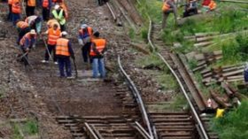 Trafic feroviar blocat din cauza ploilor
