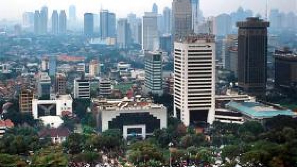 Explozii soldate cu victime în capitala indoneziană Jakarta