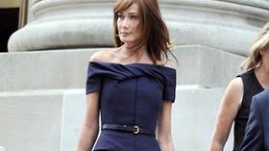 Prima Doamnă a Franţei va cânta pentru Nelson Mandela