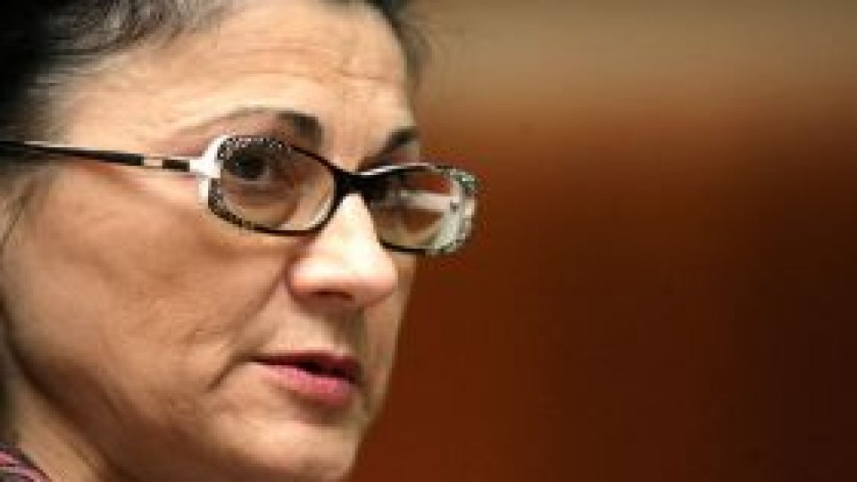 Diplomele de la facultăţile acreditate din cadrul Spiru Haret "rămân valabile"