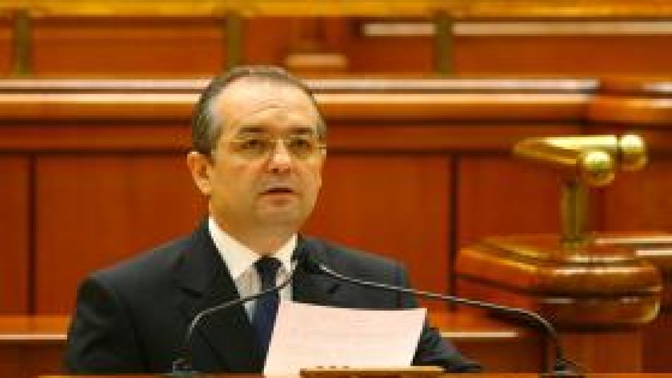 Emil Boc vrea micşorarea salariilor miniştrilor