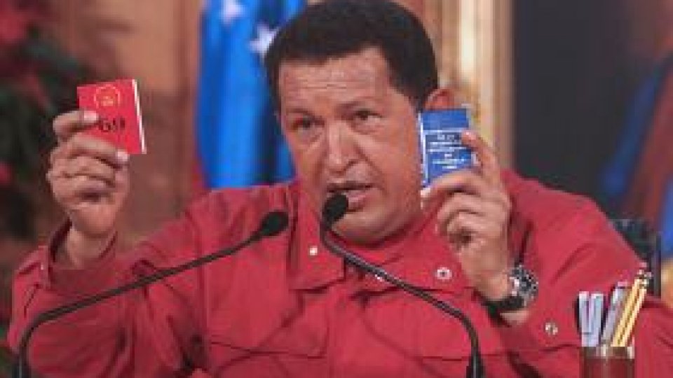 Chavez anunţã suspendarea livrãrilor de petrol cãtre Honduras