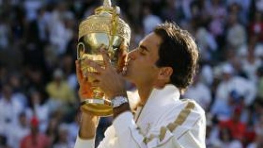 Federer a câştigat la Wimbledon pentru a şasea oară