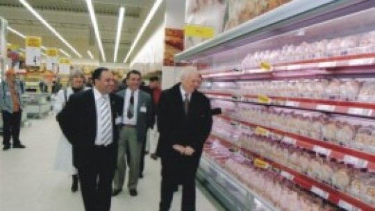 ANSVSA a amendat 11 hipermarketuri şi super- marketuri din Bucureşti