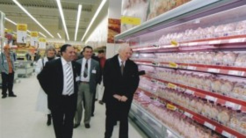 ANSVSA a amendat 11 hipermarketuri şi super- marketuri din Bucureşti