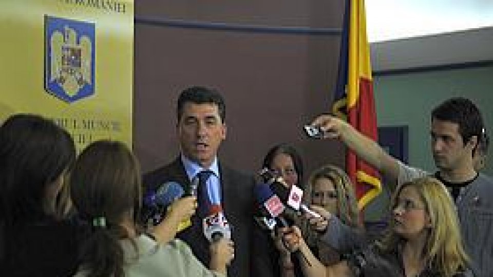 Sindicatele vor să dea în judecată executivul