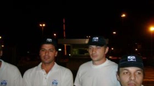 Marinarii români eliberaţi pleacă astăzi de la Roma spre Bucureşti