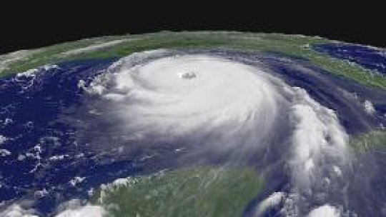 Bill a trecut la nivelul 3, devenind un uragan major