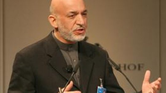 Talibanii i-au declarat război lui Karzai