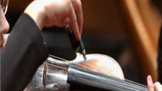 Stand de carte ICR la Festivalul "George Enescu"