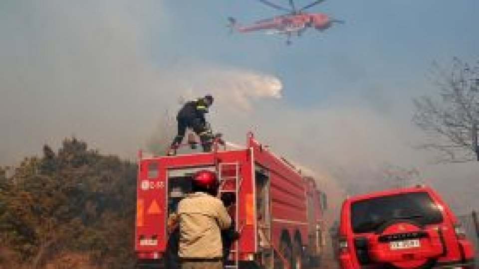 Pompierii au stins incendiile din nord-estul Atenei