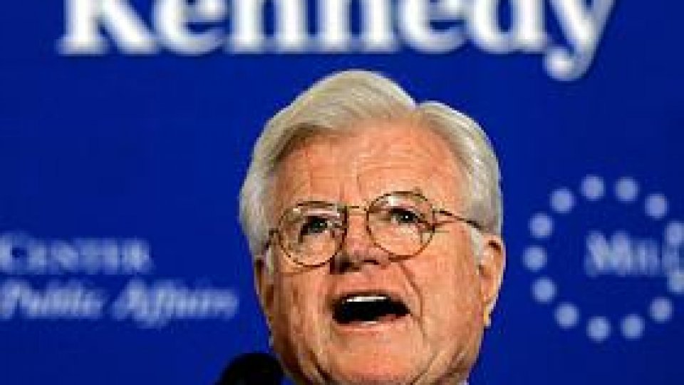 Edward Kennedy a murit