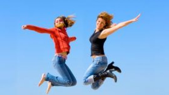 Britanicii au uitat de criză şi au găsit fericirea