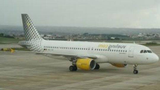 Un motor al unei aeronave A320 a luat foc