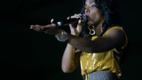 Kelly Rowland cântă în Mamaia