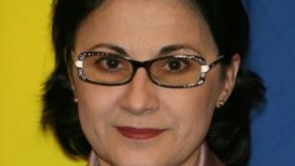 Guvernul ar putea desfiinţa învăţământul la distanţă de la "Spiru Haret"