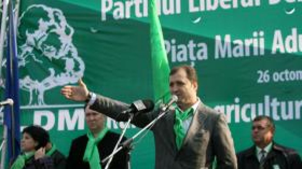 Liderii coaliţiei de la Chişinău afirmă că vor anula vizele pentru români