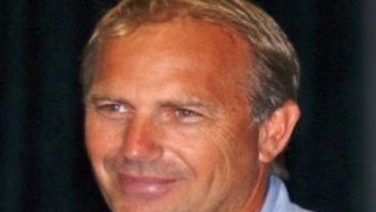 Kevin Costner vine în România