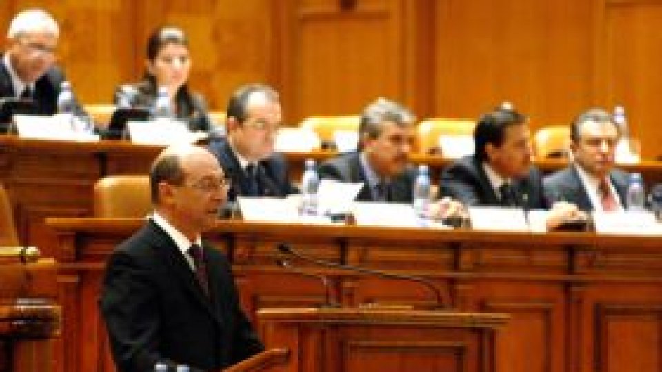 Parlamentul analizează miercuri posibilitatea organizării referendumului