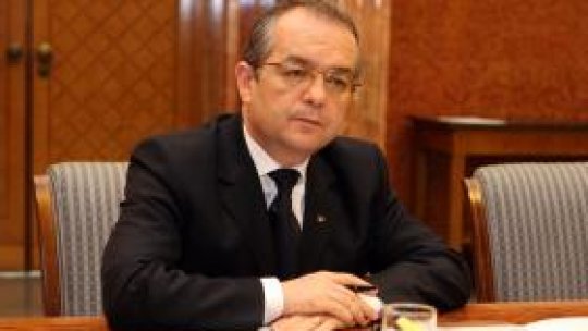 Emil Boc transmite din nou sindicatelor că veniturile nu vor fi reduse