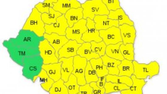 Cod galben de vreme rece, ploi şi vijelii, în week-end