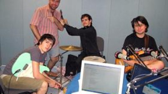 Invitată: formația Trenul De Noapte