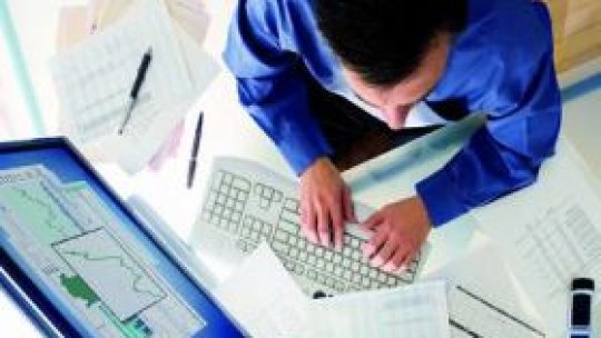 Sa luam urma banilor!