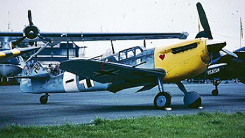 Foşti adversari îşi strâng mâna, după 66 de ani