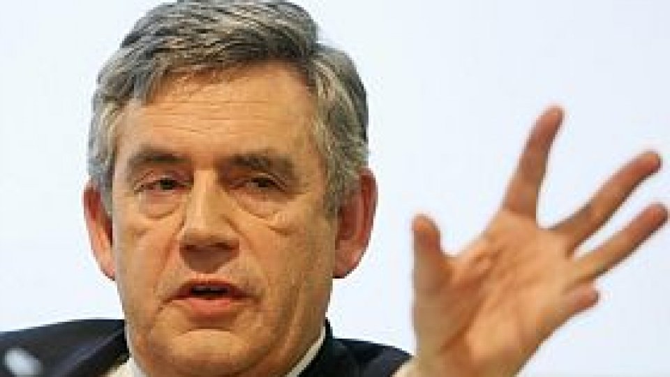 Gordon Brown nevoit să răspundă la întrebări