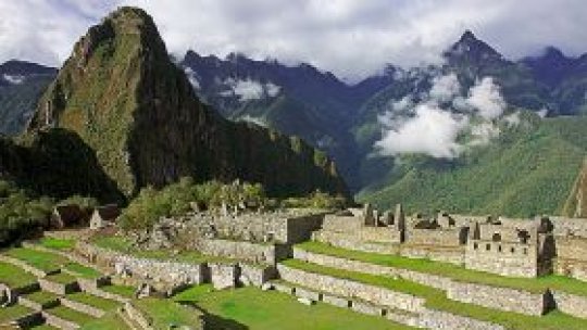 Turişti blocaţi în Peru în urma alunecărilor de teren