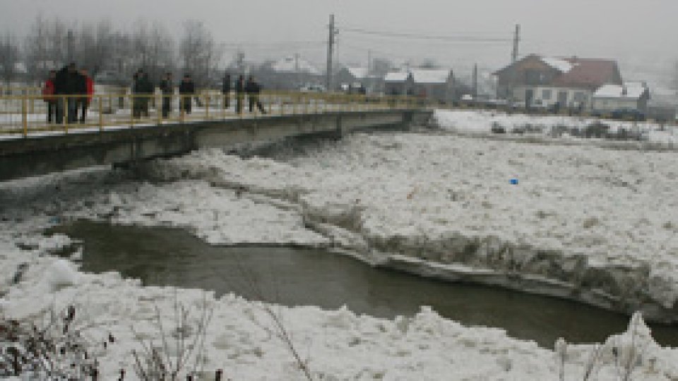 Avertizare hidrologică prelungită