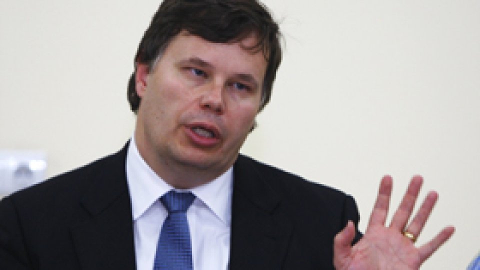 Comisioanele bancare, discutate de autorităţi cu FMI