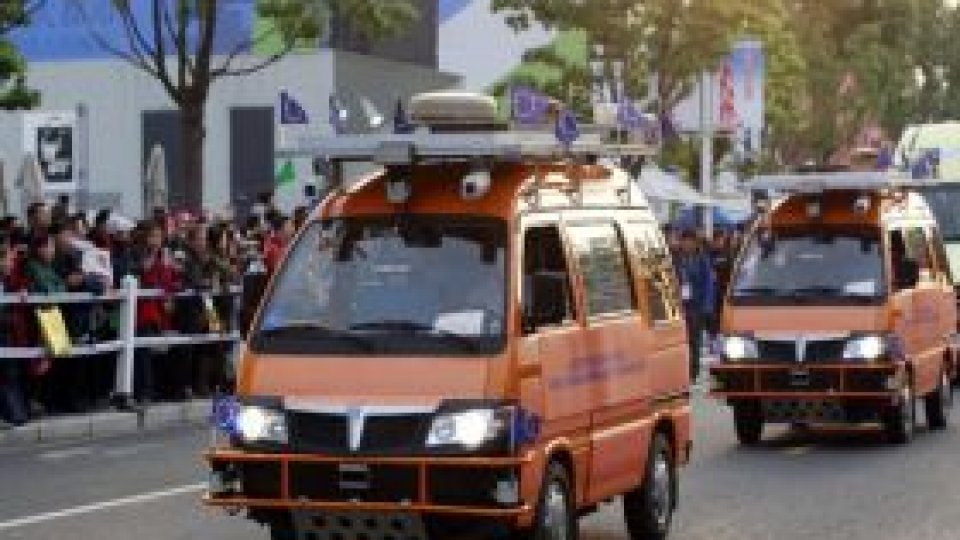 O maşină electrică, fără şofer, a parcurs 13 mii de km