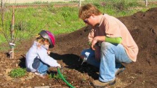 Deviaţiile coloanei vertebrale în copilarie şi adolescenţă