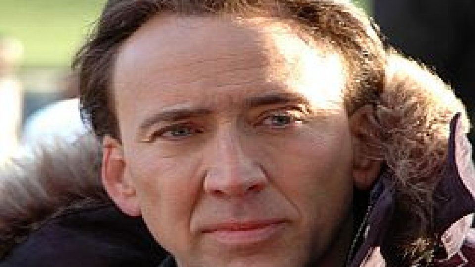 Alo, sunt Nicolas Cage!