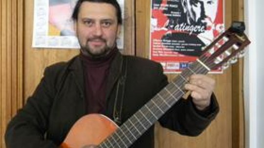 Latino ca la mama acasă