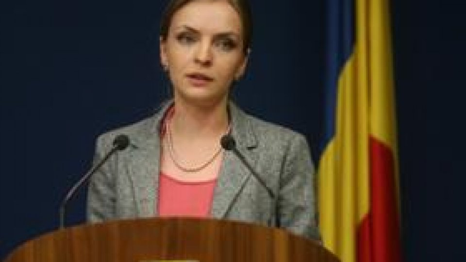 Adoptarea formei finale a legii salarizării, amânată