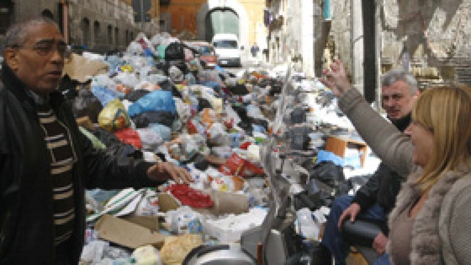 Italia riscă amenzi drastice din cauza gunoaielor din Napoli