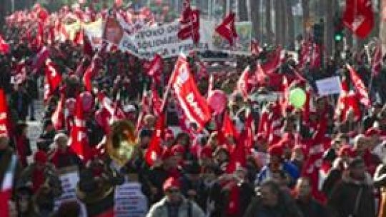 Protest pentru "viitorul tinerilor italieni" la Roma