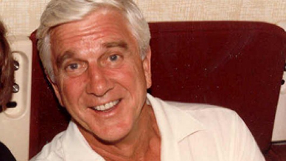 A murit actorul Leslie Nielsen