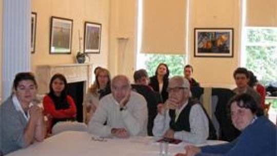 Întâlnire cu bursierii Fundaţiei Raţiu