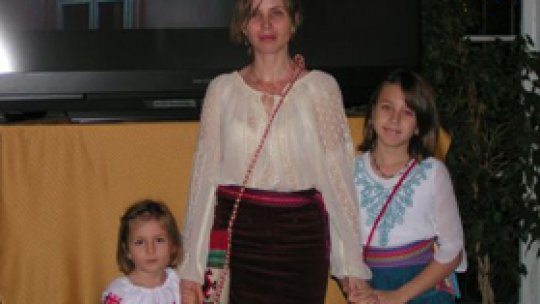 Românii din SUA le urează conaţionalilor La Mulţi Ani!